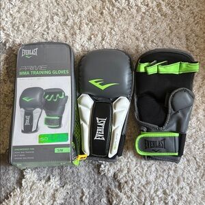 Everlast Prime MMA Gloves - Black and Neon Green